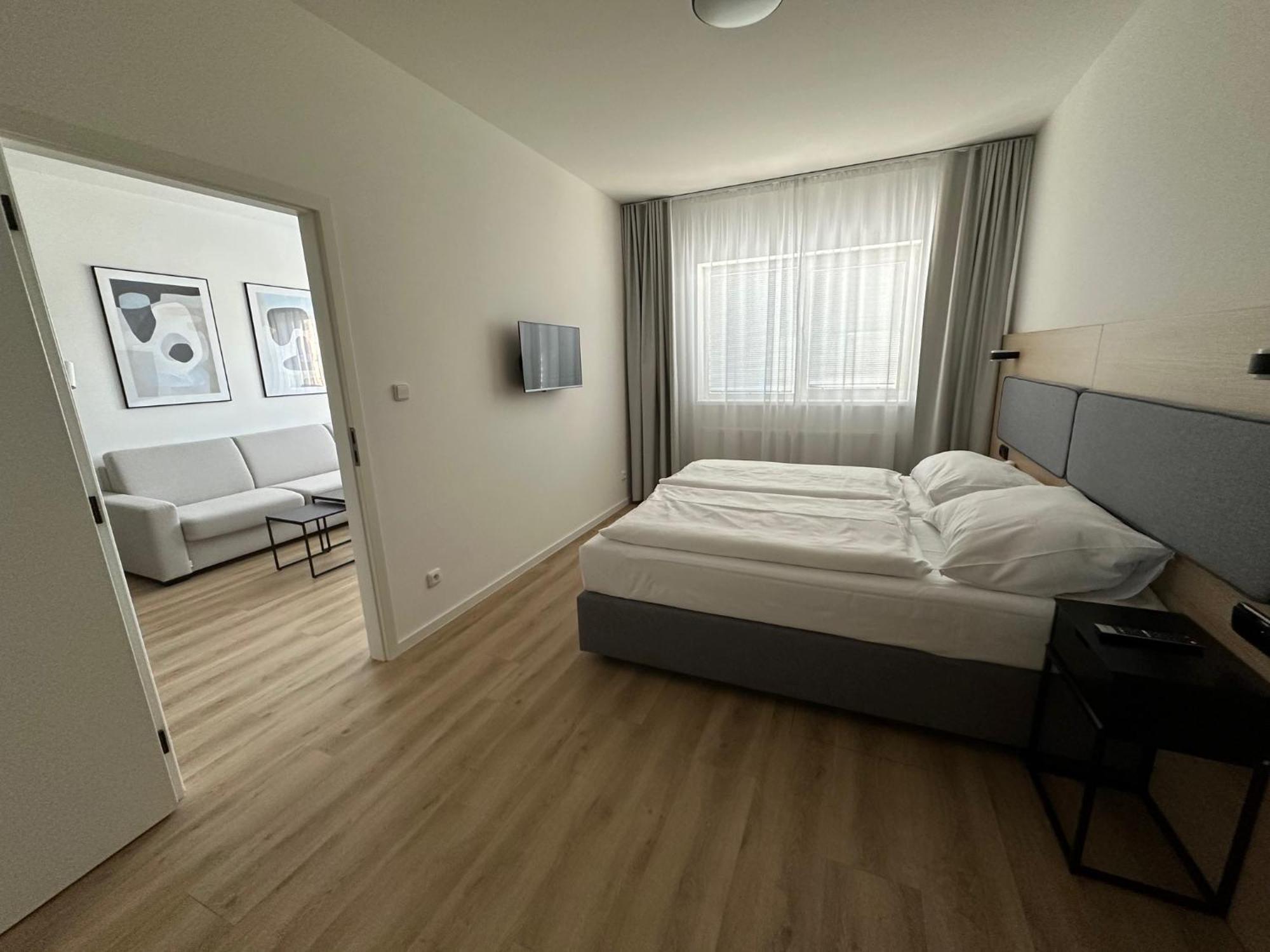 Hotel Kapitol موست المظهر الخارجي الصورة