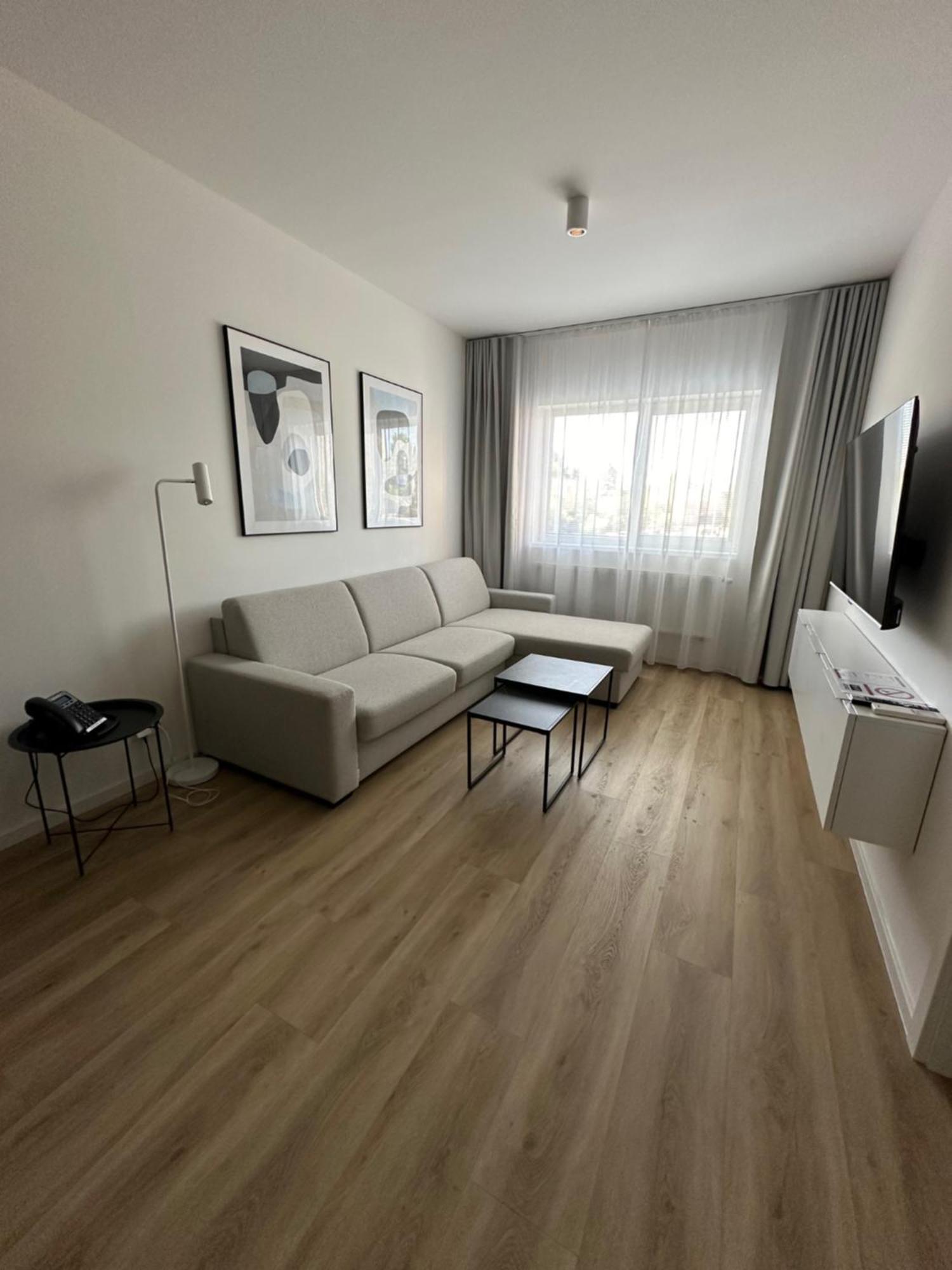 Hotel Kapitol موست المظهر الخارجي الصورة