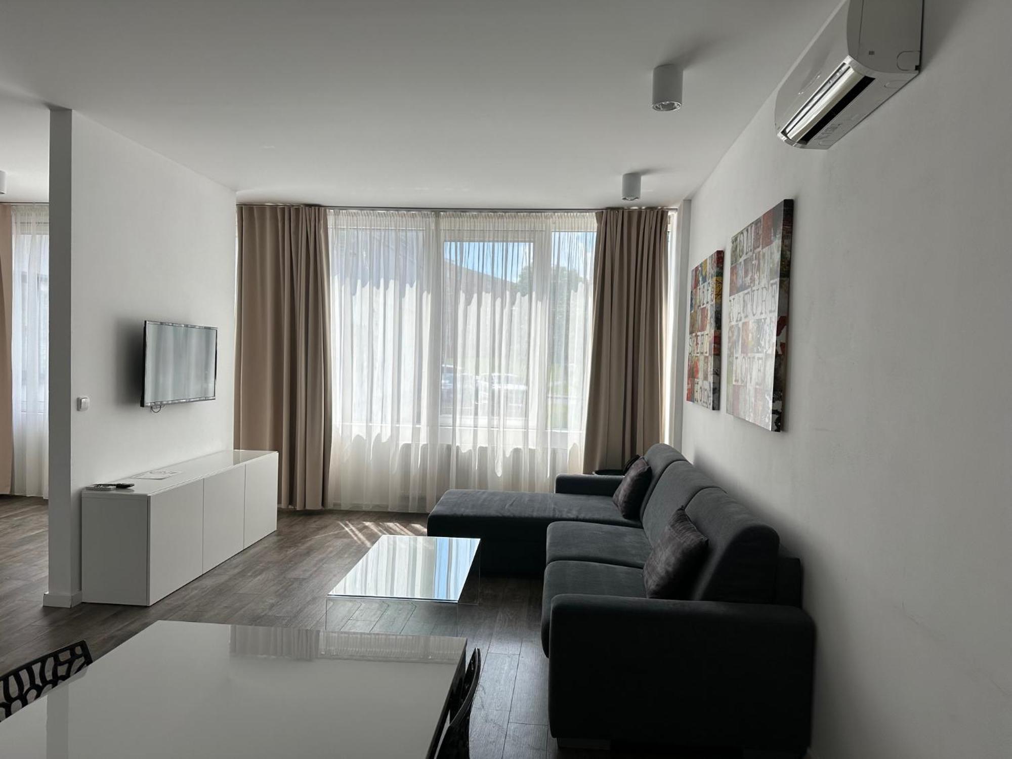 Hotel Kapitol موست المظهر الخارجي الصورة